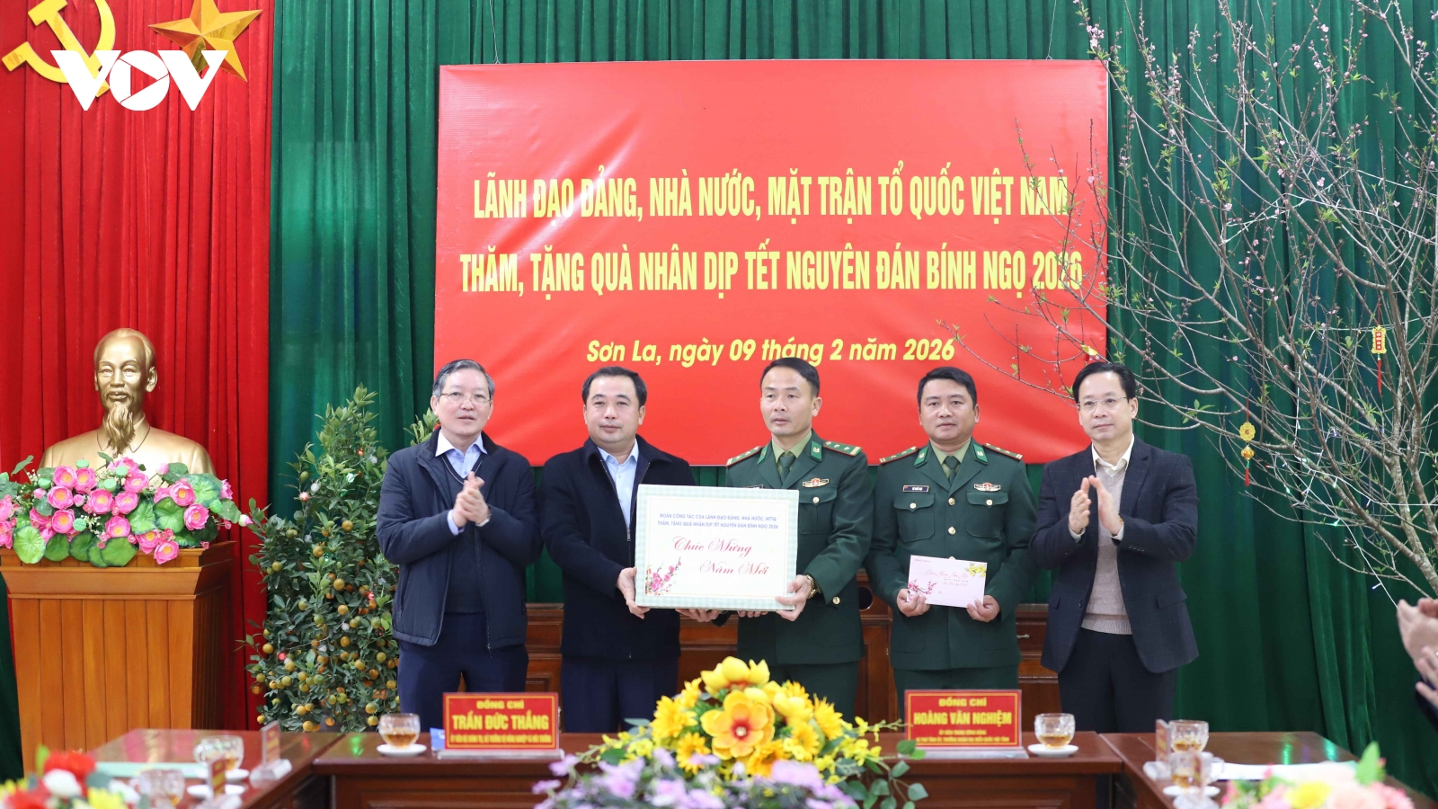 Bộ trưởng Bộ Nông nghiệp và Môi trường thăm, tặng quà Tết tại tỉnh Sơn La